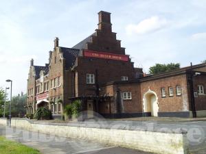 Picture of The Dutch House