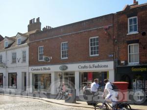 Picture of City Arms