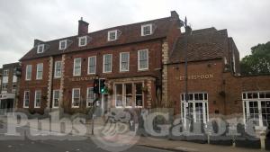 Picture of The Manor House (JD Wetherspoon)