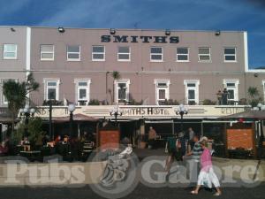 Picture of The Waterfront Bar @ Smiths Hotel