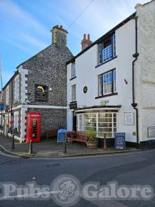 Picture of Dolphin Hotel