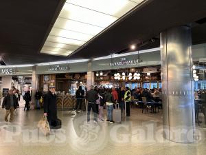 Picture of The Barrel Vault (JD Wetherspoon)