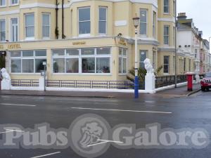 Picture of Lion's Bar @ Albany Hotel