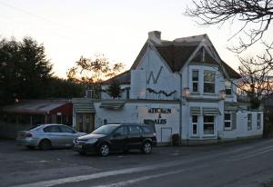Picture of Woodmancote Pub