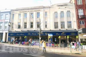 Picture of Moon in the Square (JD Wetherspoon)